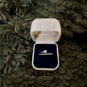 Elegant Unique 14k Rose Gold Natural Diamond Ring Size 6